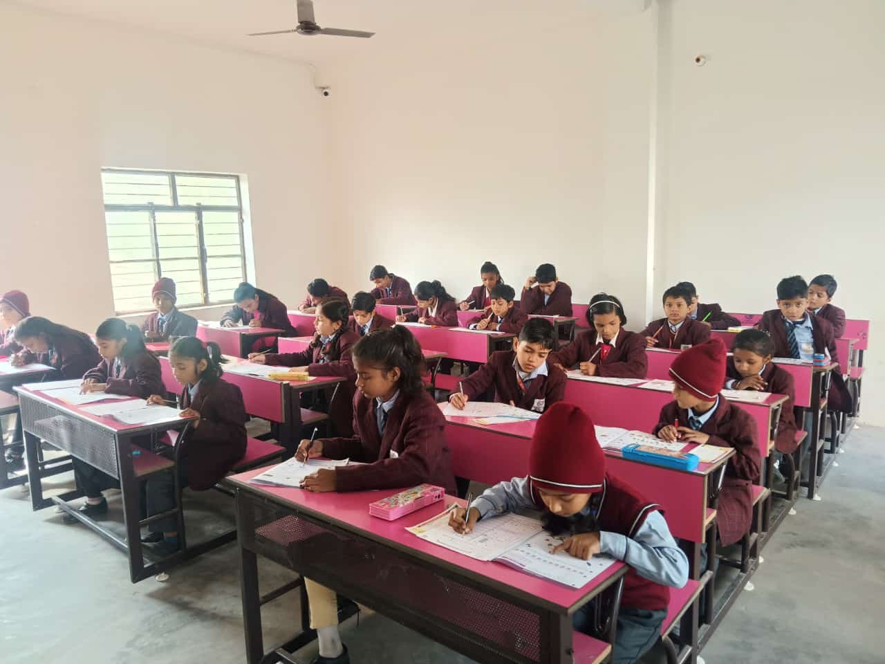 WhatsApp Image 2024-12-12 at 12.54.55_327958a5